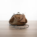 Bolsa Crochet clutch Camel com Forro Wax