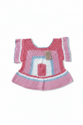 Blusinha rosa com coração da Kukini Co., vista frontal, tecido suave e detalhes delicados, ideal para looks casuais e fofos.