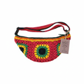 Bolsa de cintura vermelha Kukini Co. Pouchet, estilo compacto com detalhes em couro sintético, ideal para uso diário.