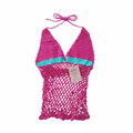 Crochet top fúcsia e turquesa da Kukini Co., peça de moda com detalhes coloridos e design leve, visível na imagem.